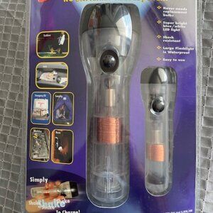 2 Flashlights for emergency No batteries needed
